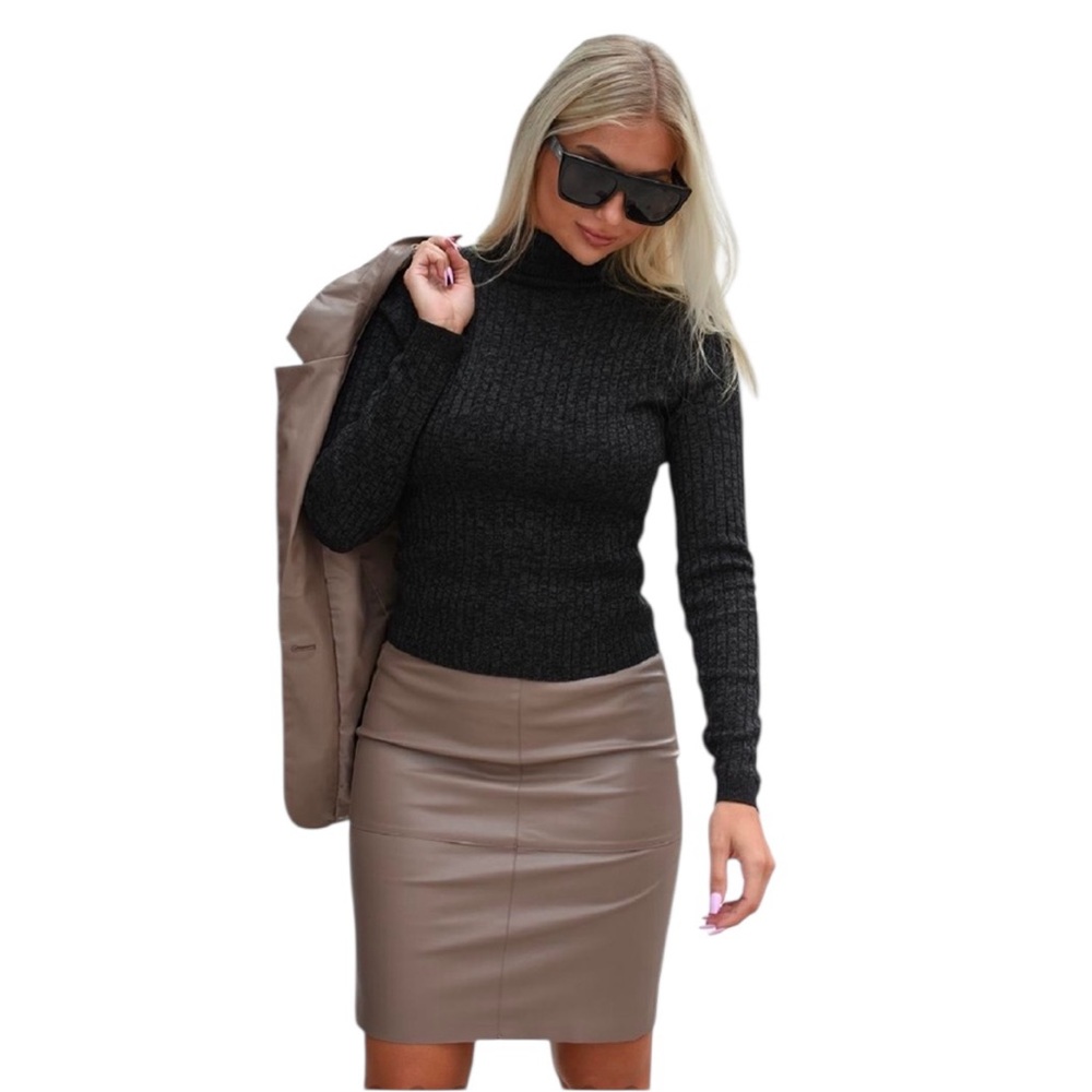 NWOT Vero Moda Women’s‎ Faux Leather Pencil Skirt in Taupe Body-con